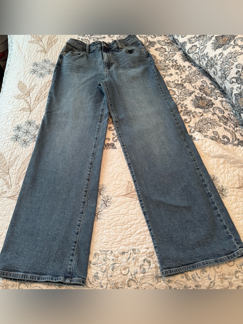 No Boundaries wide leg jeans size 8-10